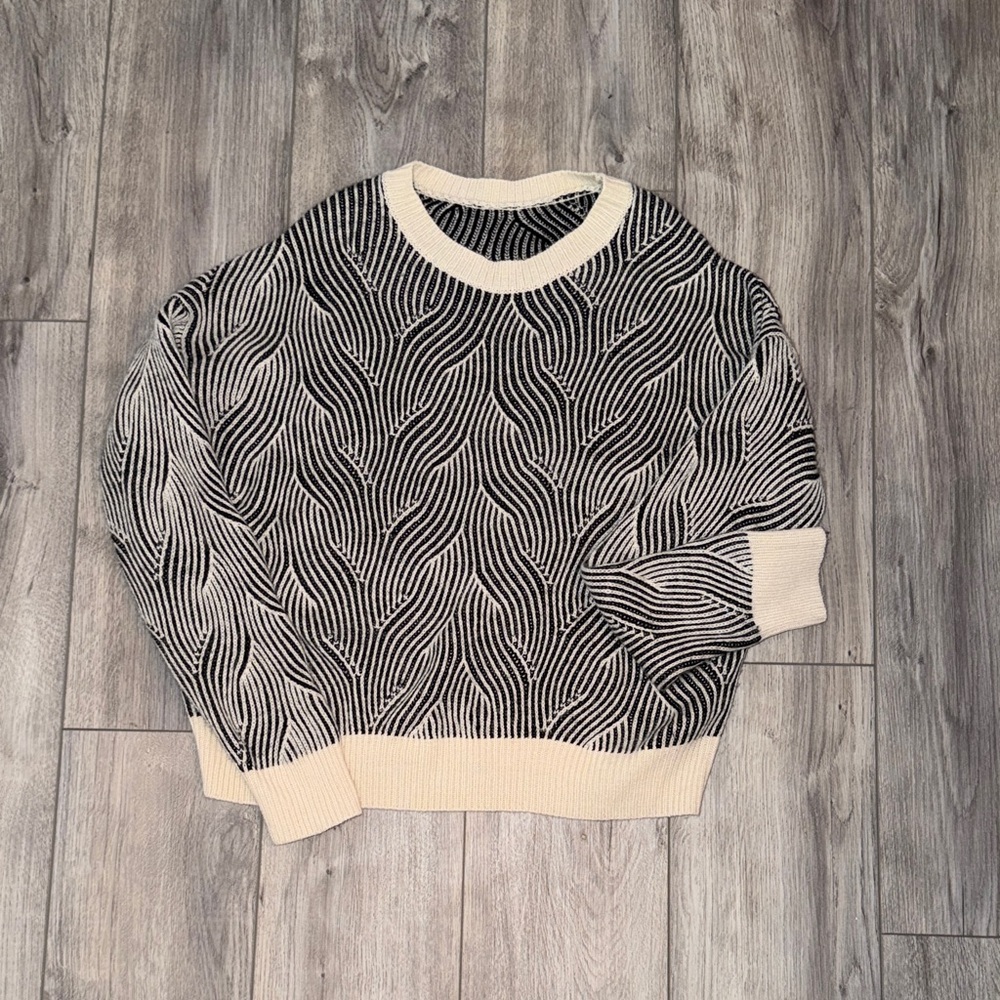 Black and Cream Wave Pattern Crewneck Sweater